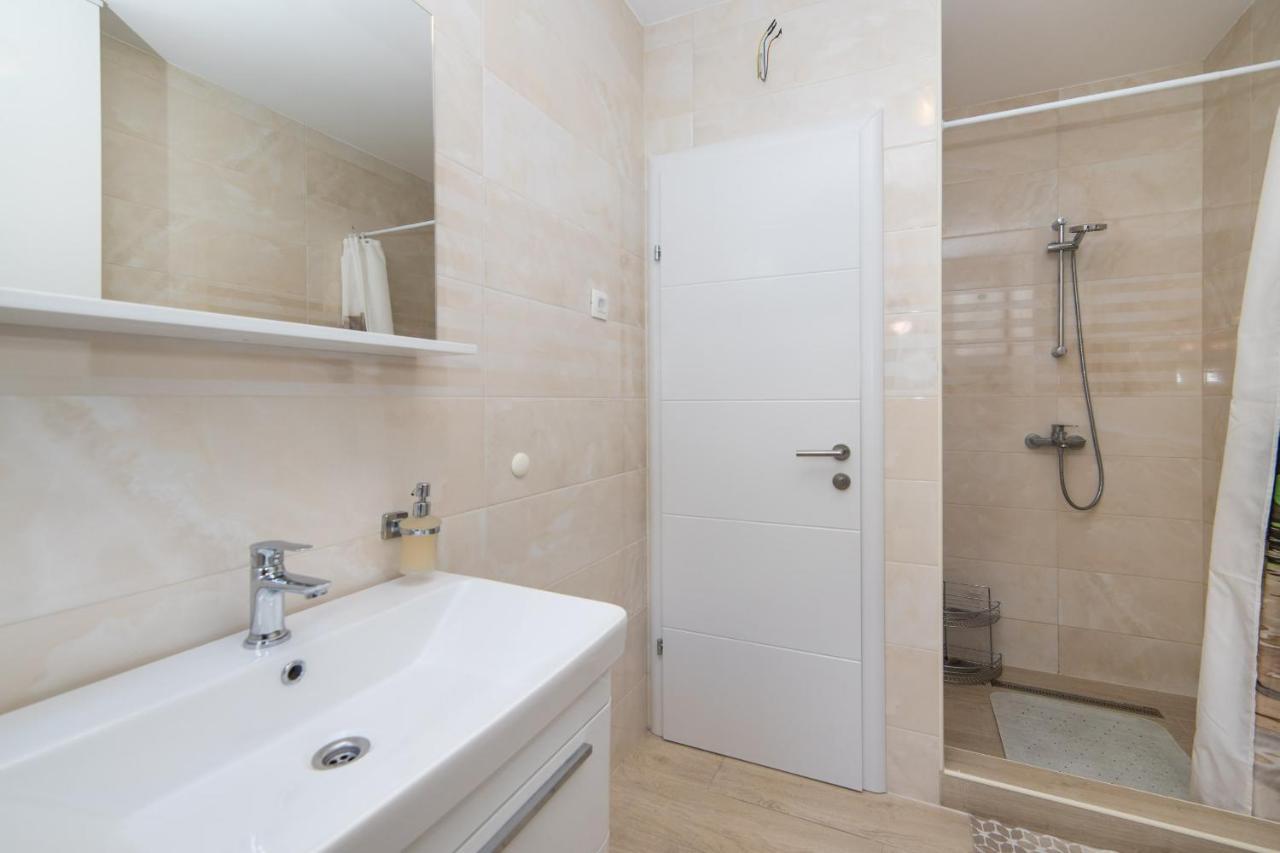 Apartments Crystal Makarska Dış mekan fotoğraf