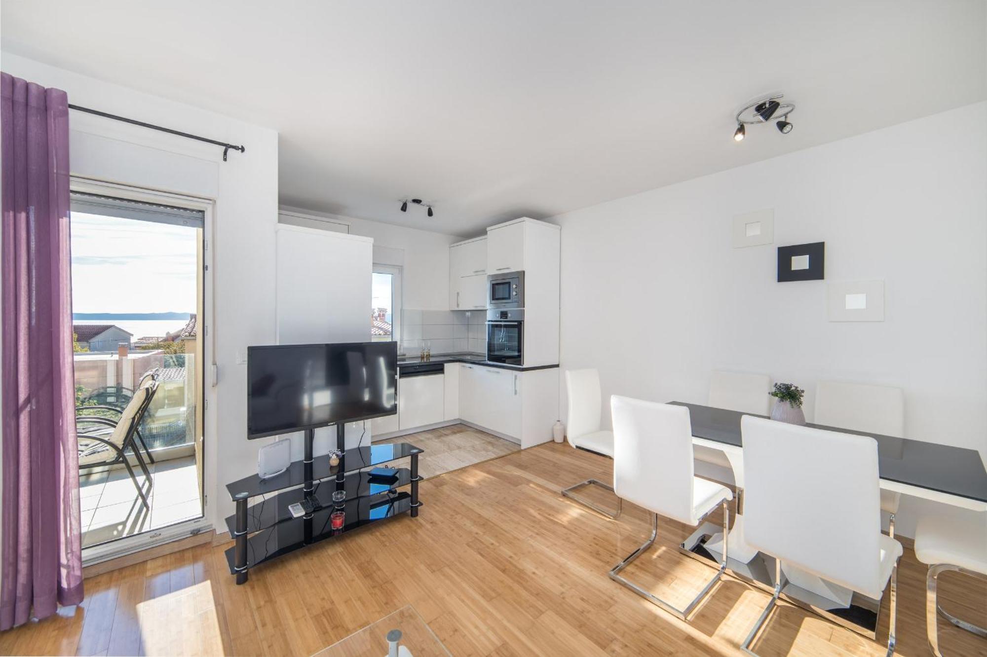 Apartments Crystal Makarska Oda fotoğraf